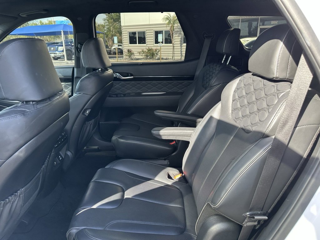 Used 2021 Hyundai Palisade Calligraphy w/ Cargo Package image 17