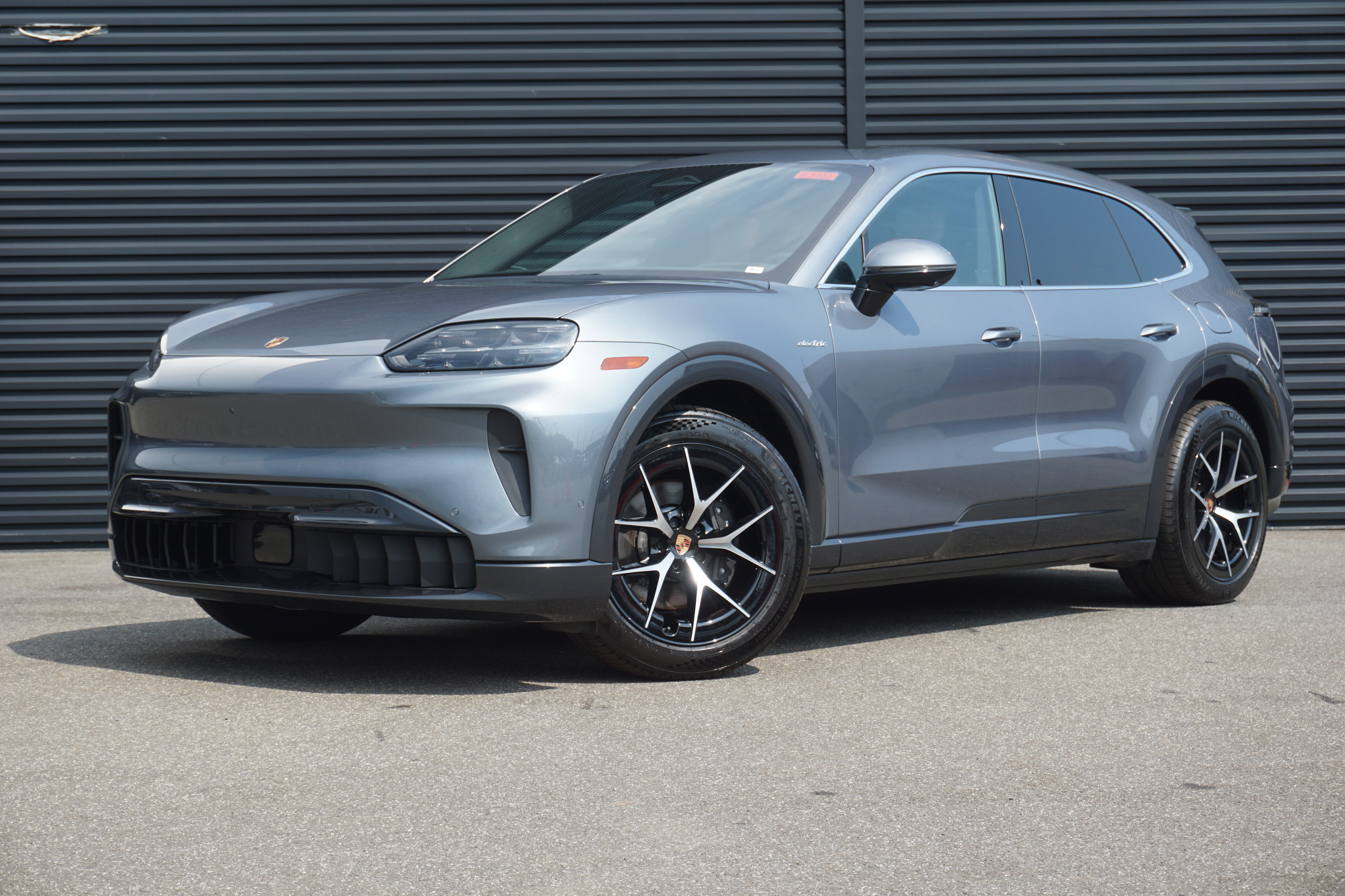 New 2026 Porsche Cayenne Electric AWD/4WD image 1