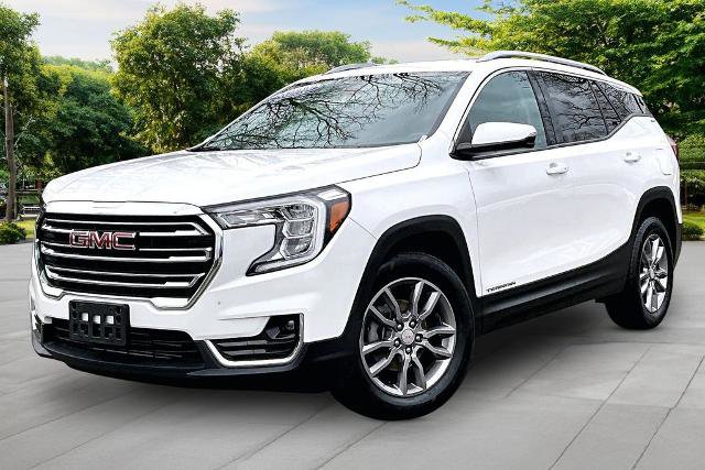Used 2024 GMC Terrain SLT image 11