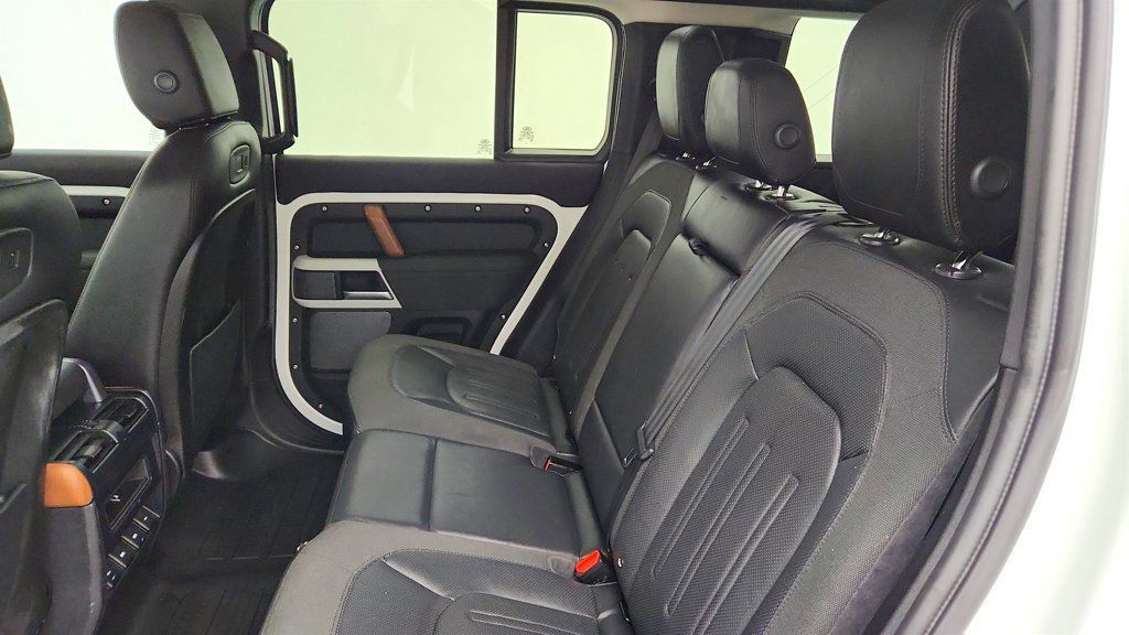 Used 2020 Land Rover Defender 110 SE AWD/4WD image 22