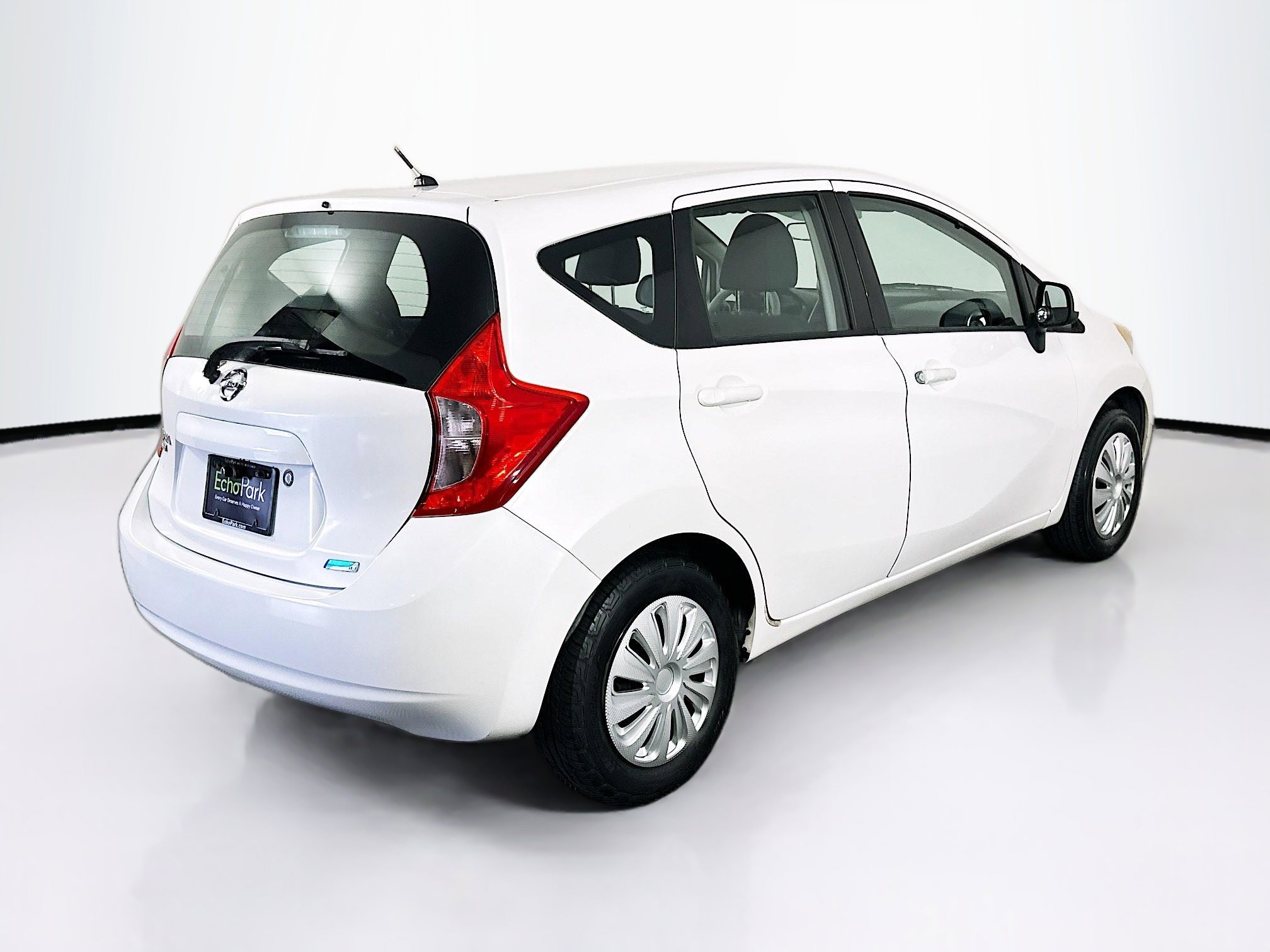 Used 2014 Nissan Versa Note S FWD image 9