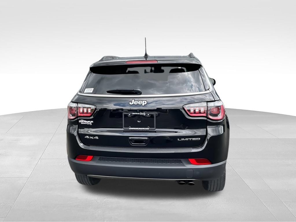 Used 2022 Jeep Compass Limited w/ Sun and Sound Group AWD/4WD image 7