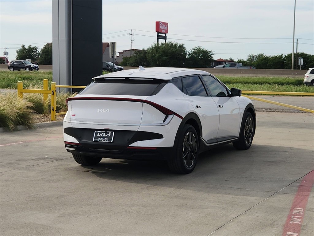 New 2025 Kia EV6 Light w/ Light LR Technology Package image 3