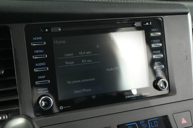 Used 2020 Toyota Sienna SE FWD image 45