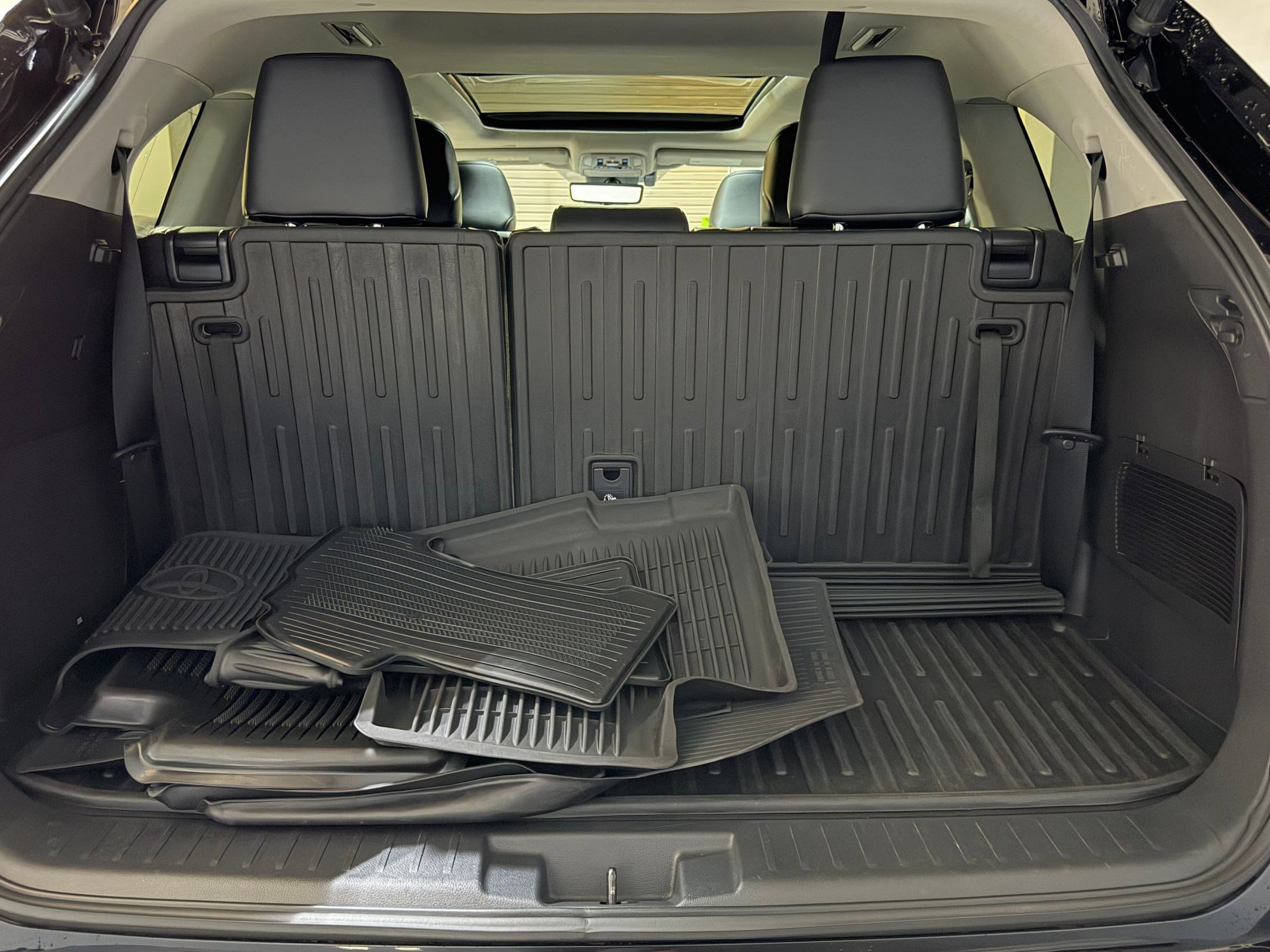 Used 2021 Toyota Highlander Platinum image 45