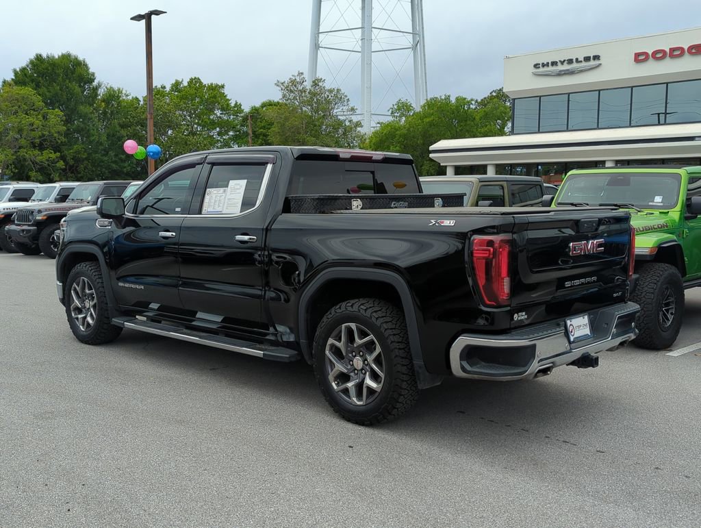 Used 2022 GMC Sierra 1500 SLT w/ SLT Premium Plus Package AWD/4WD image 7