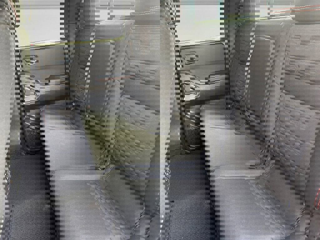 Used 2025 Nissan Frontier PRO-4X w/ Pro Convenience Package AWD/4WD image 14