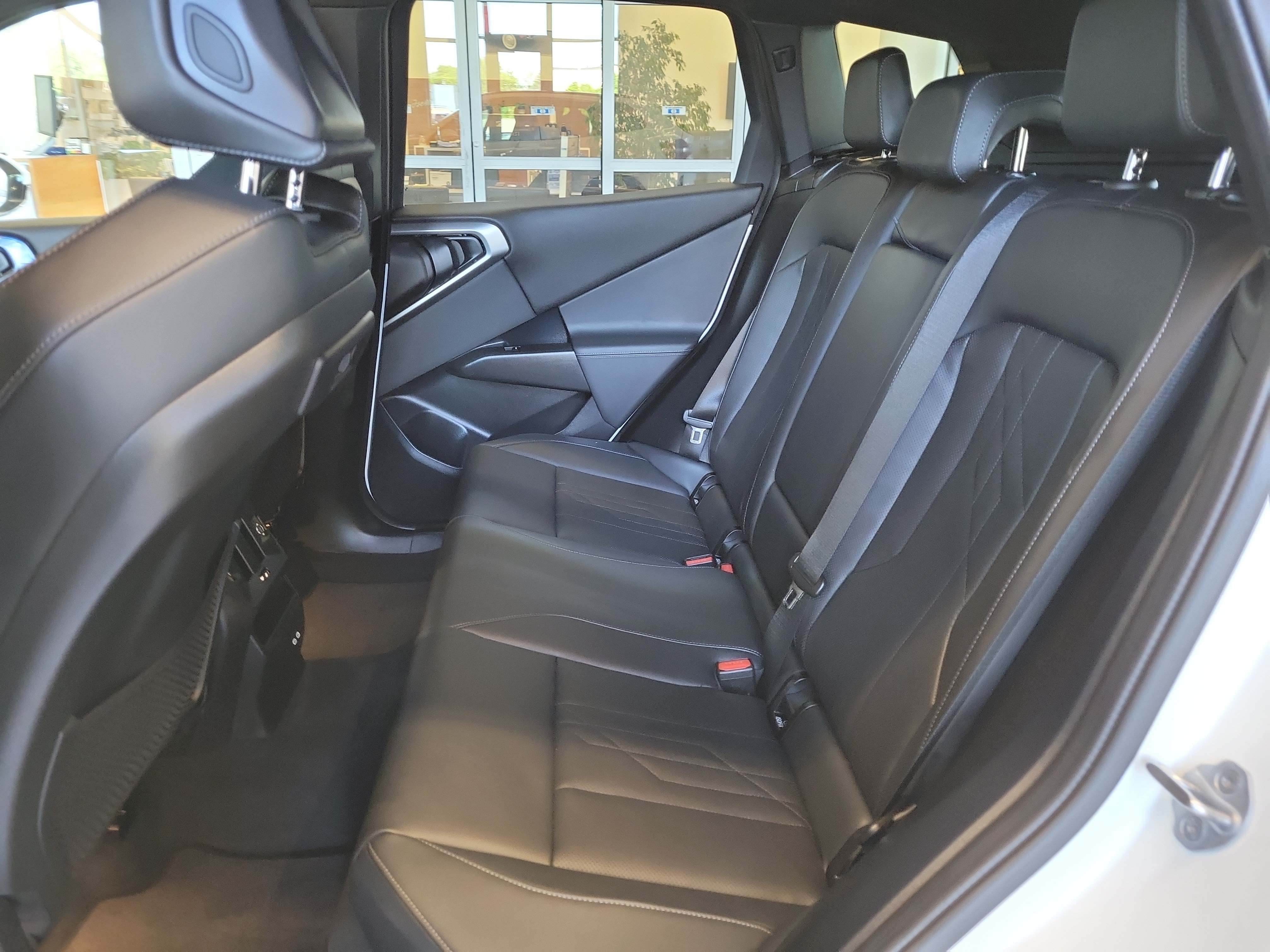 Used 2025 BMW X3 xDrive30i w/ Premium Package AWD/4WD image 16