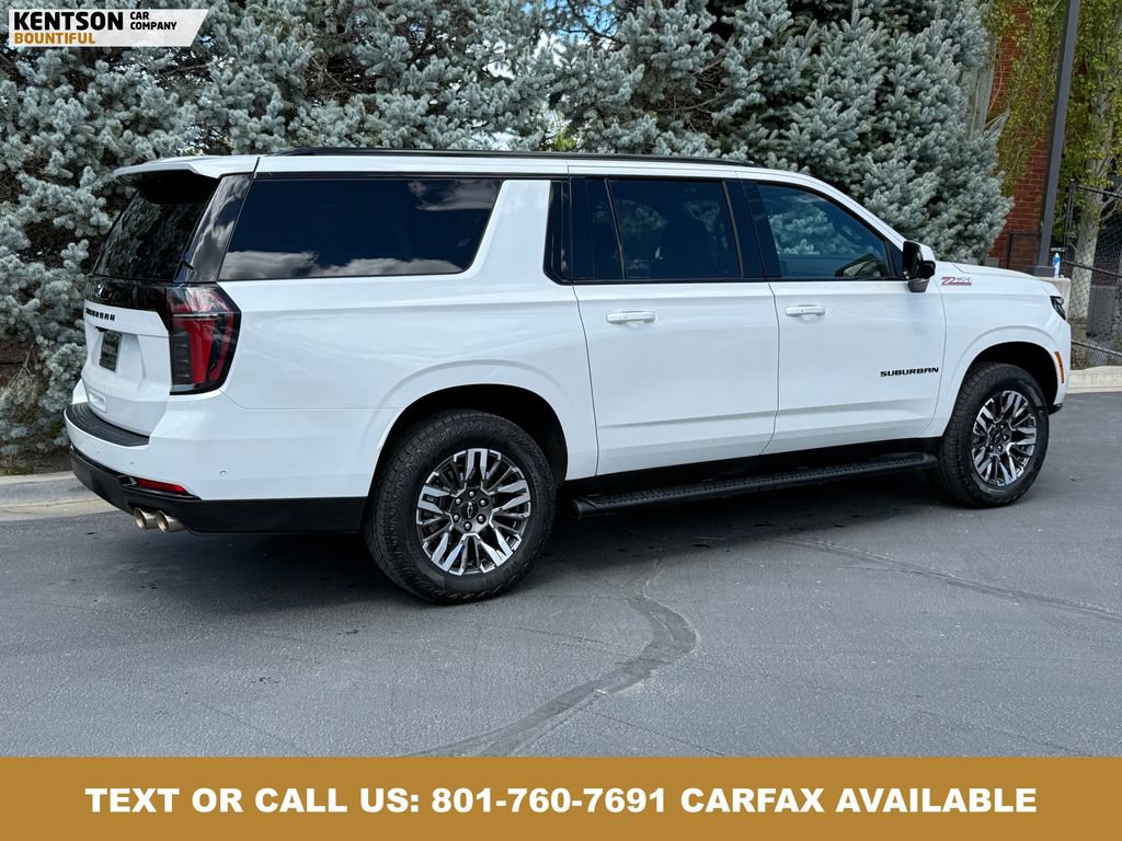 Used 2025 Chevrolet Suburban Z71 image 9