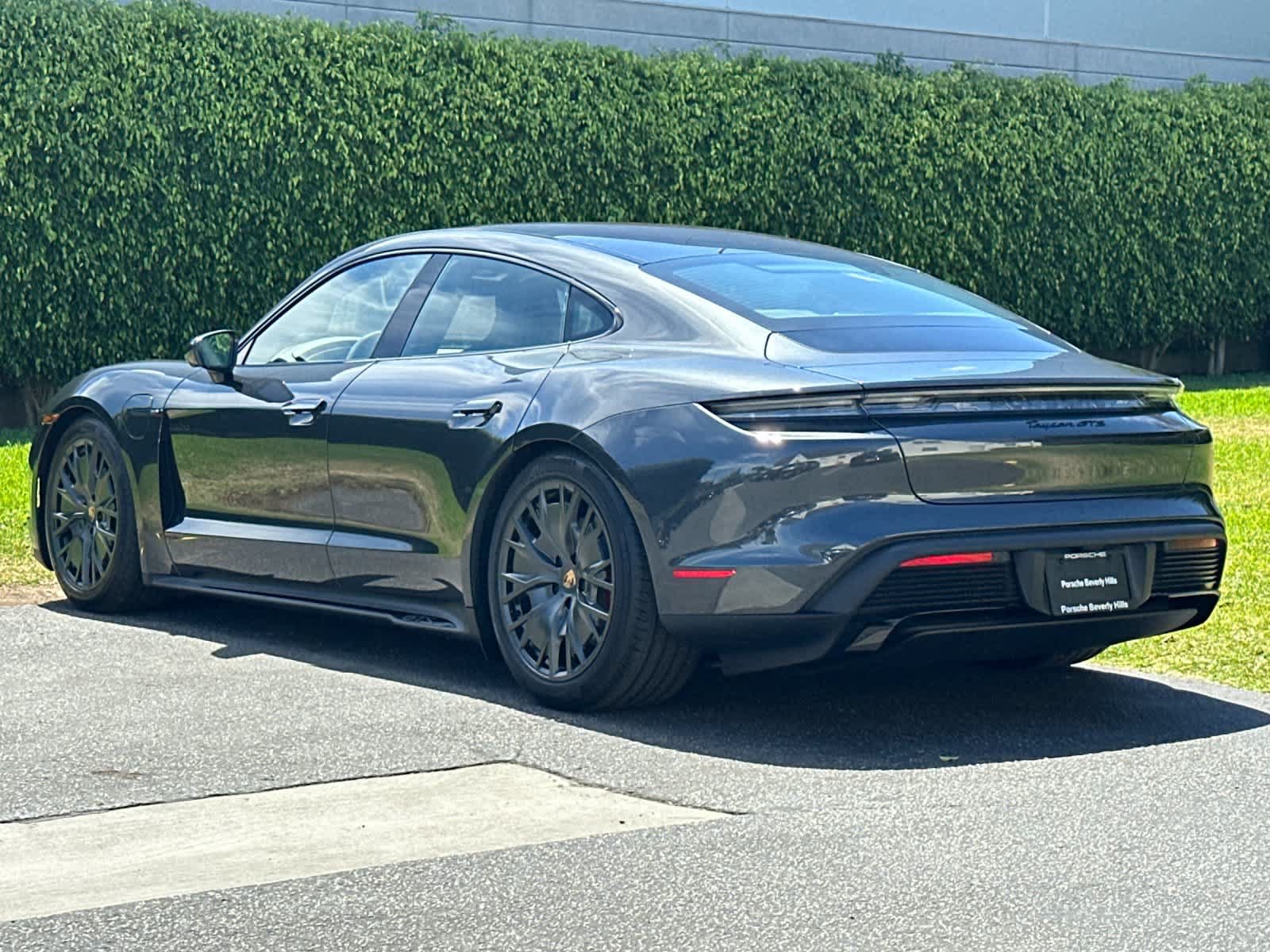 New 2026 Porsche Taycan GTS AWD/4WD image 3