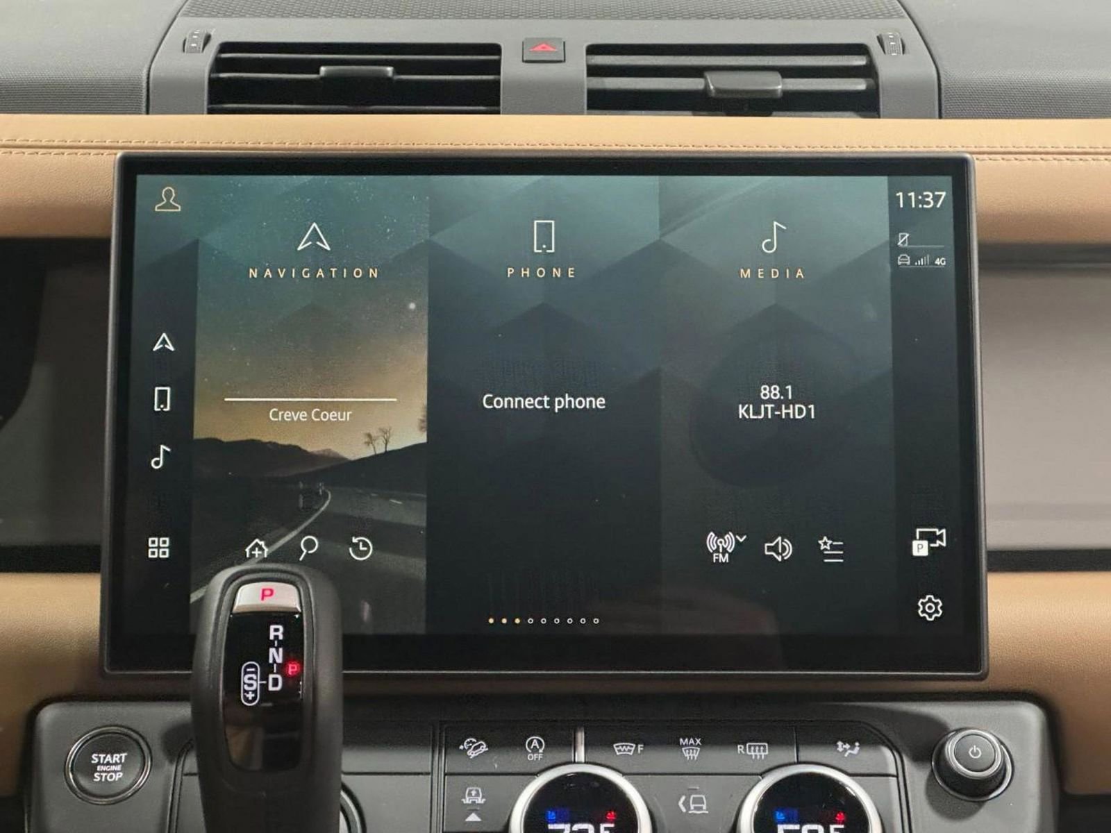 New 2026 Land Rover Defender 110 S image 15