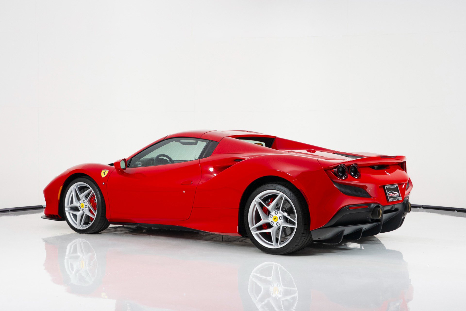 Used 2021 Ferrari F8 Tributo image 6