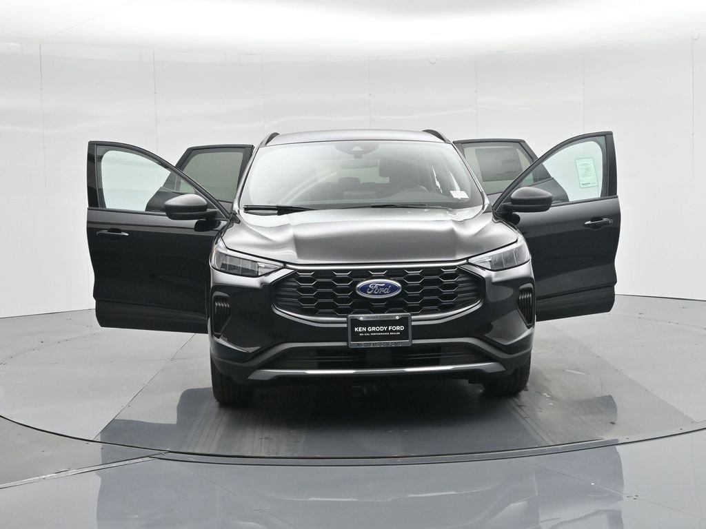 New 2025 Ford Escape ST-Line w/ Equipment Group 301A image 30