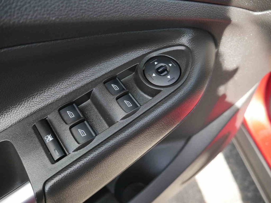Used 2014 Ford Escape SE w/ Equipment Group 201A image 19