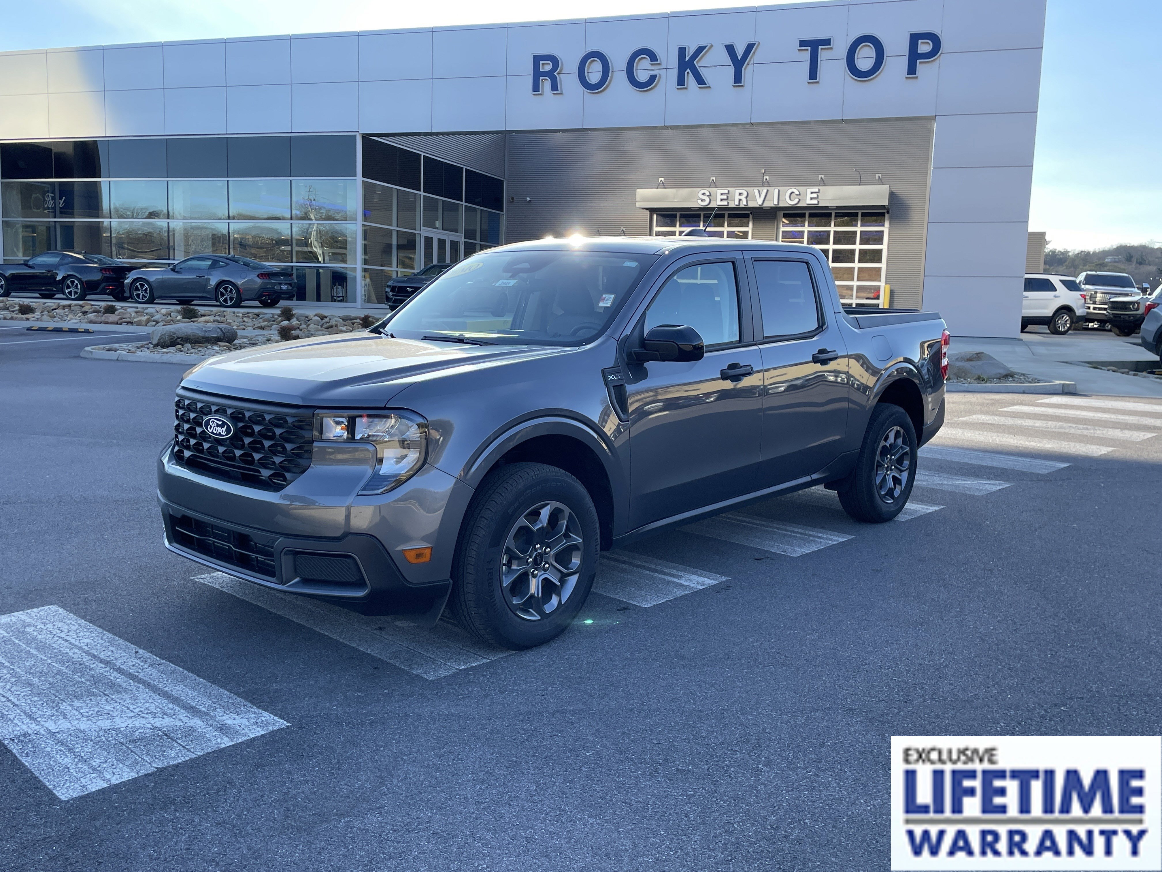 New 2025 Ford Maverick XLT w/ XLT Luxury Package