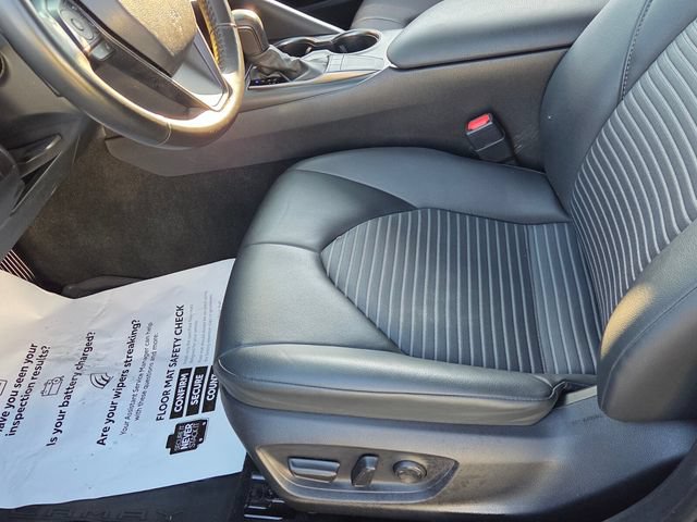 Used 2024 Toyota Camry SE FWD image 6