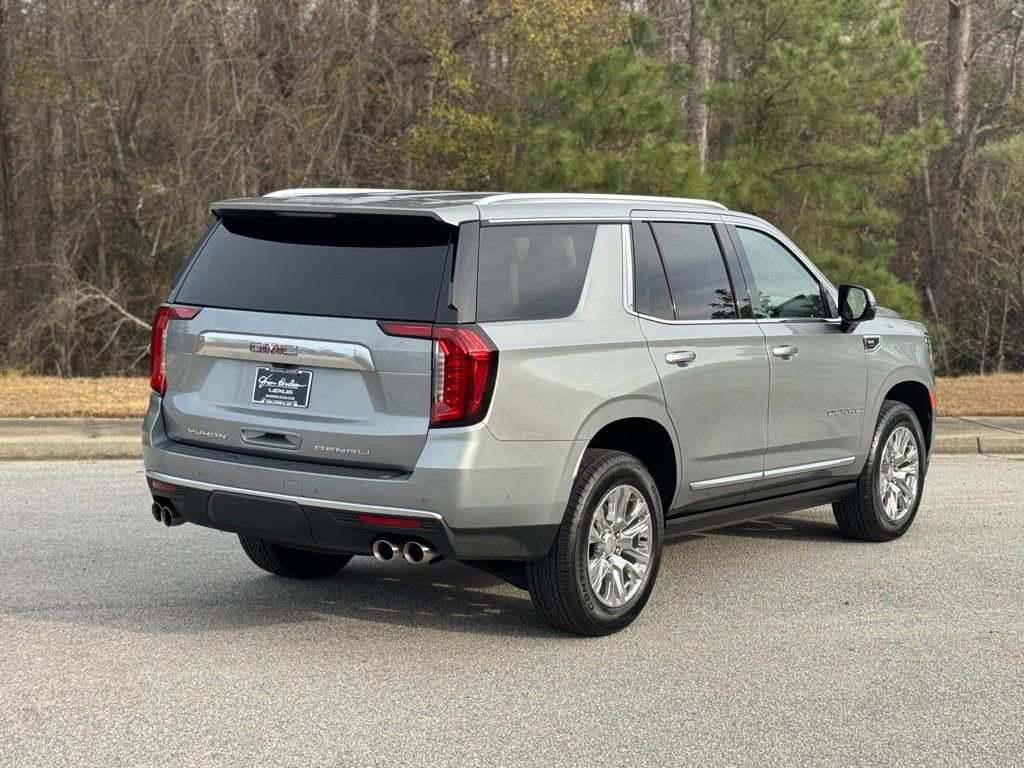 Used 2024 GMC Yukon Denali w/ Advanced Technology Package image 14