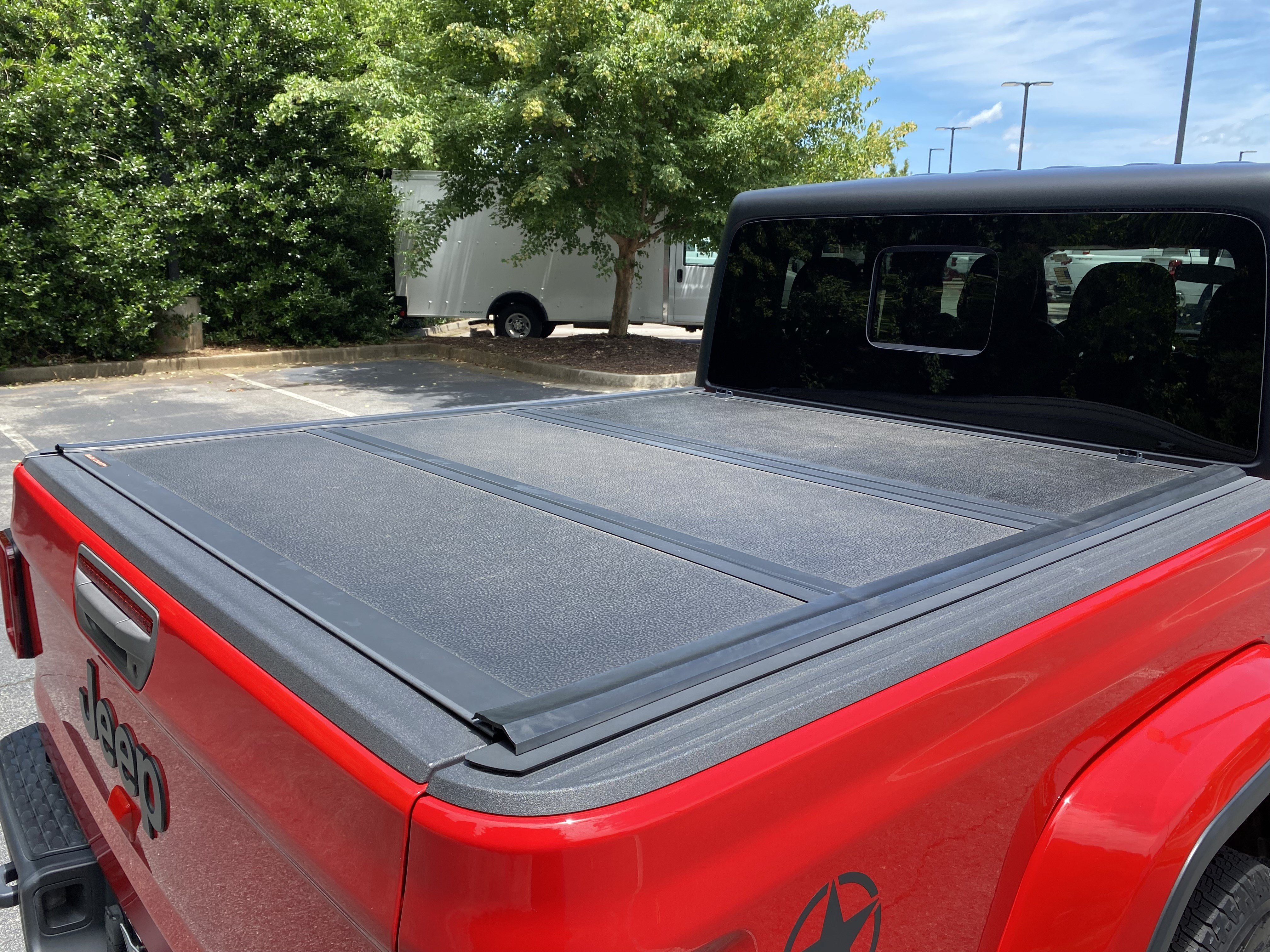 Used 2021 Jeep Gladiator Sport AWD/4WD image 39