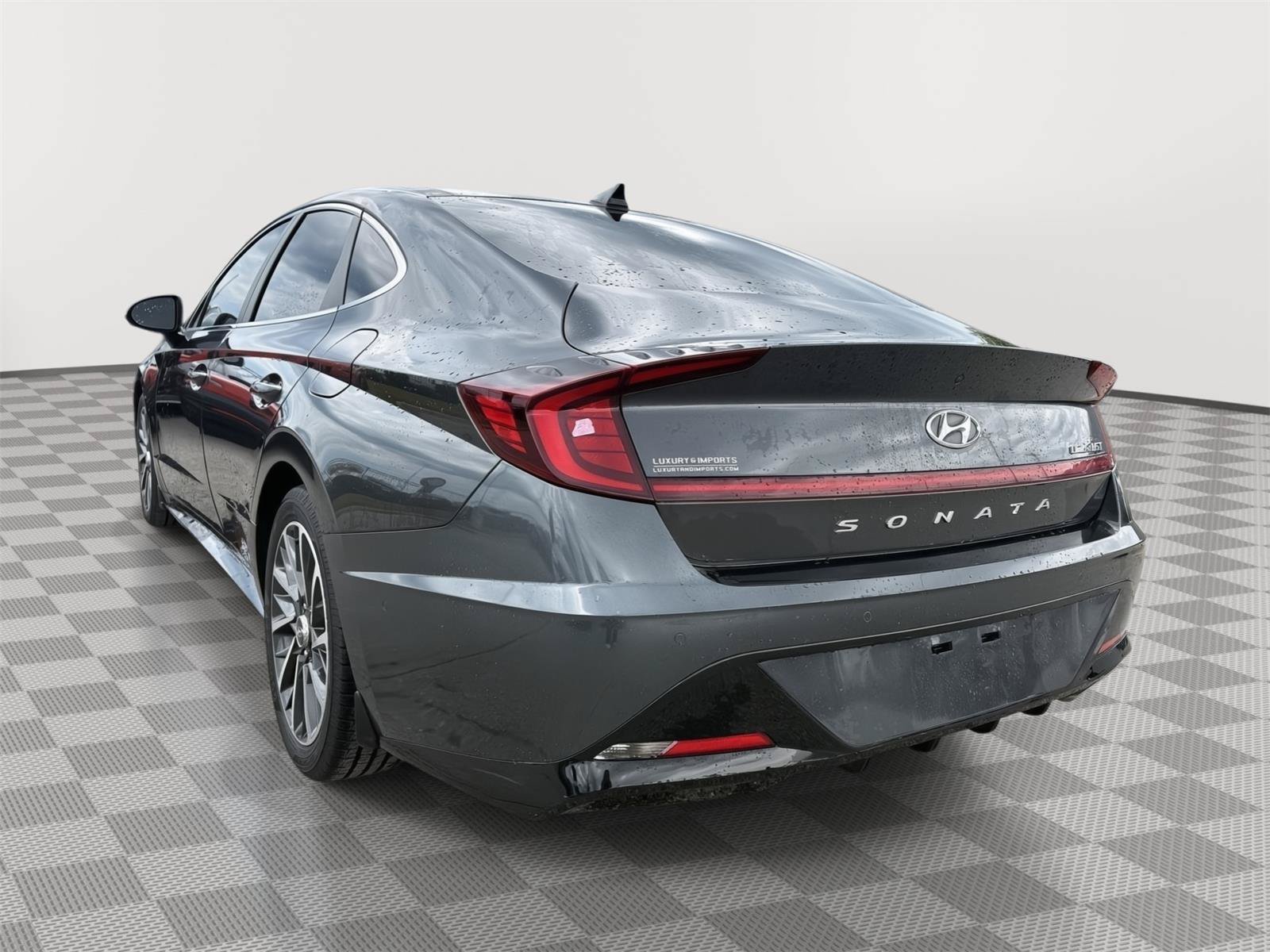 Used 2021 Hyundai Sonata Limited w/ Winter Weather Package FWD image 3