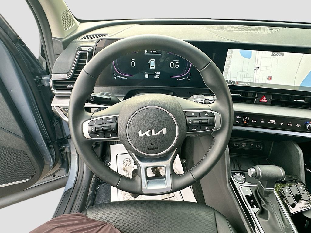 Certified 2025 Kia Sportage EX image 11
