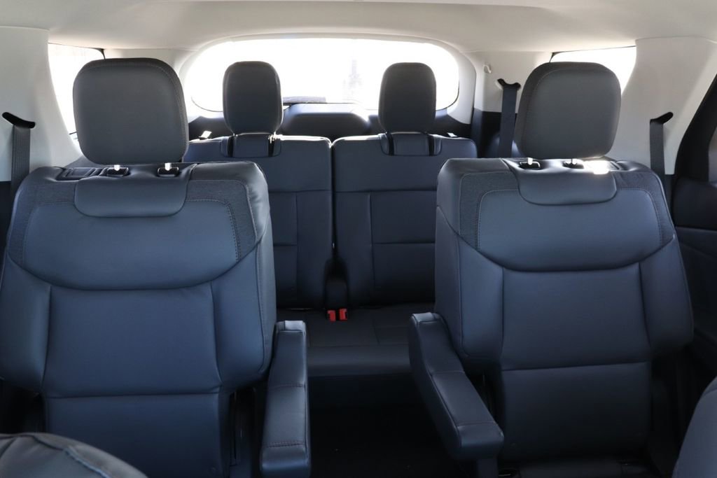 New 2026 Ford Explorer Active w/ Active Comfort Package image 20