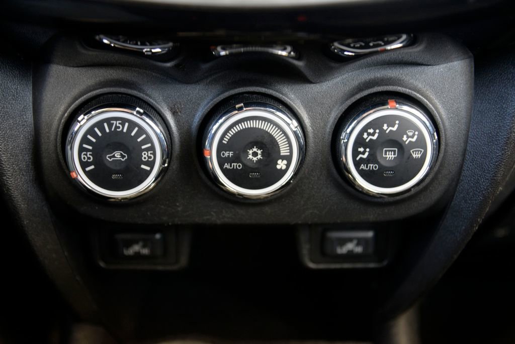 Used 2015 Mitsubishi Outlander Sport SE image 24