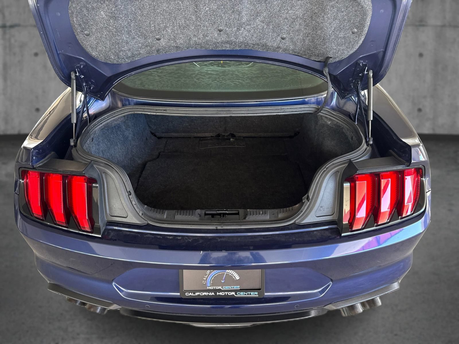 Used 2018 Ford Mustang GT RWD image 13