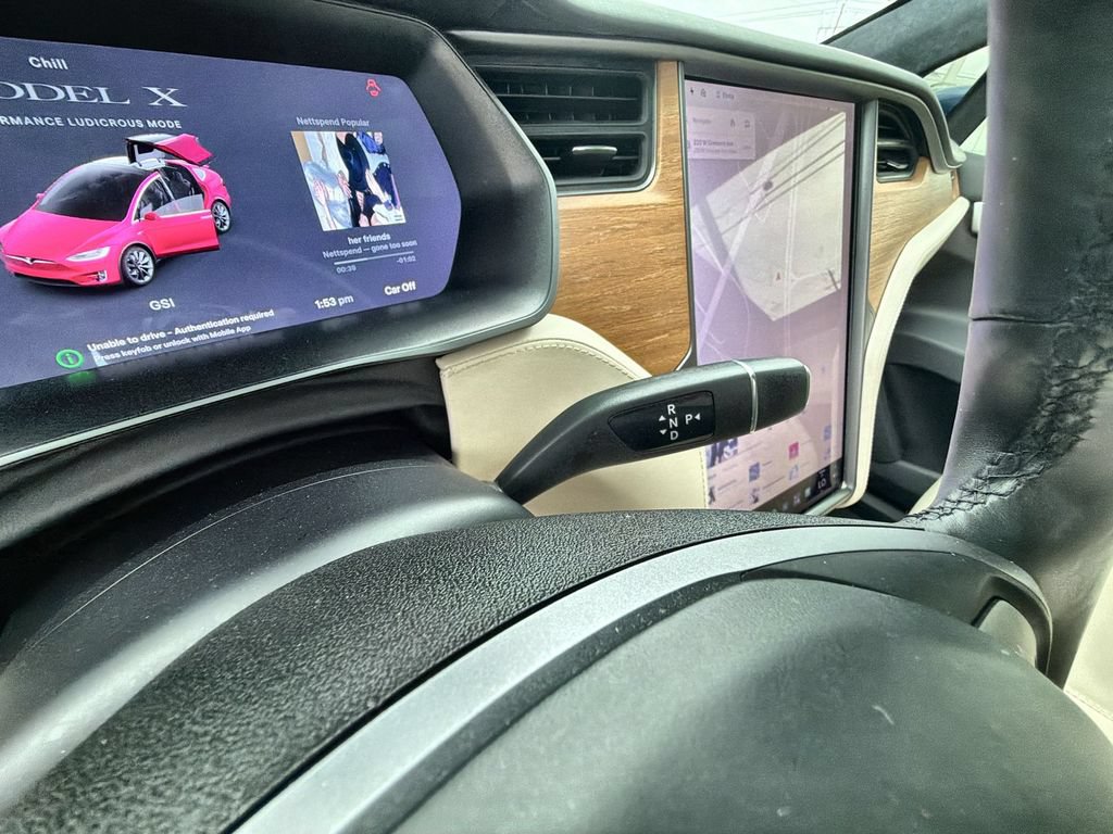 Used 2020 Tesla Model X Performance AWD/4WD image 25
