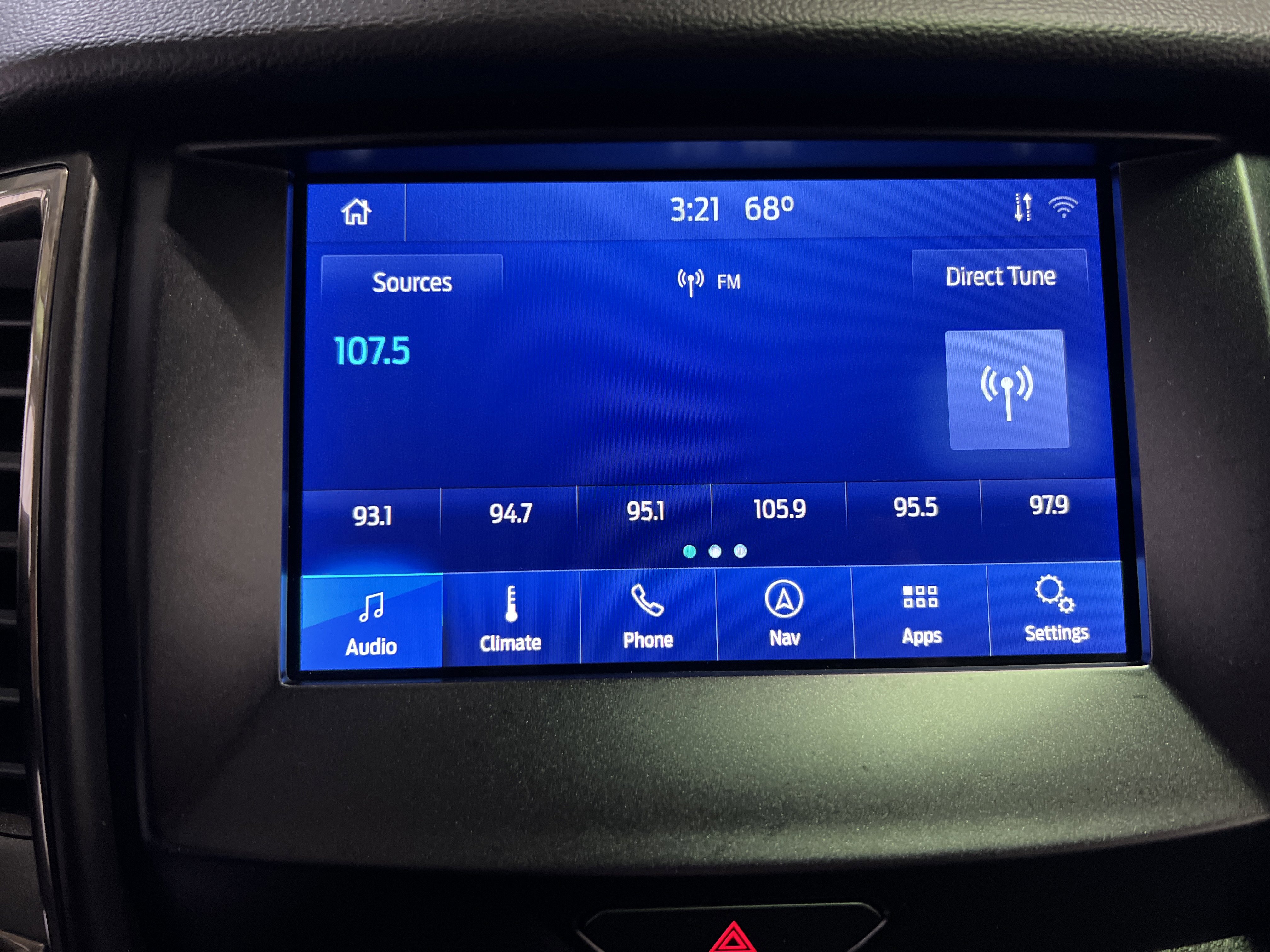 Used 2022 Ford Ranger Lariat w/ Tremor Off-Road Package image 18