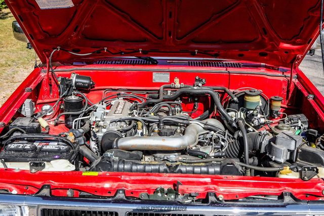 Used 1986 Toyota Pickup 4x4 Regular Cab Turbo image 16