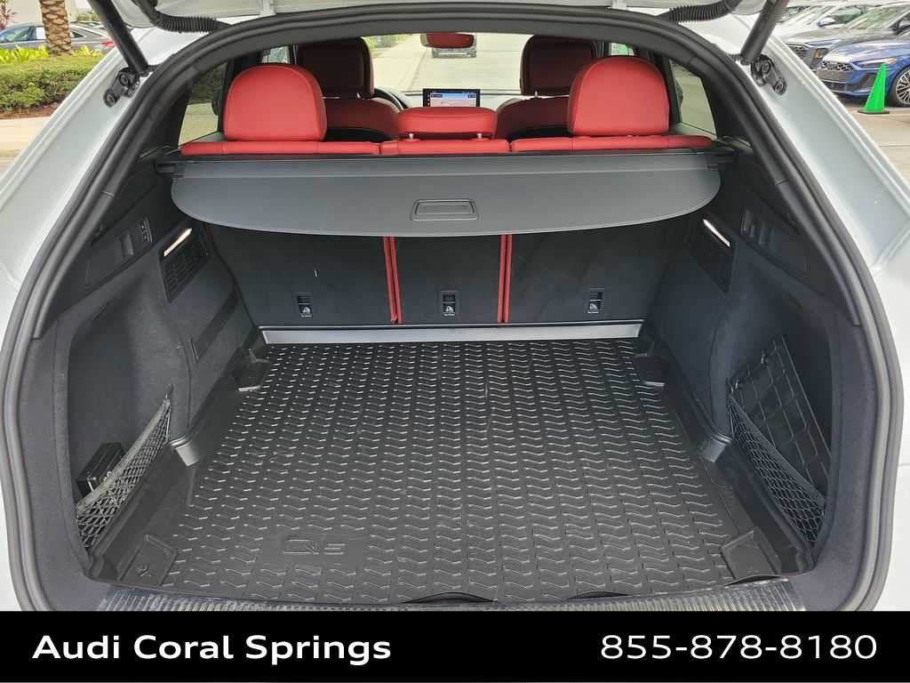Certified 2024 Audi SQ5 Prestige AWD/4WD image 27