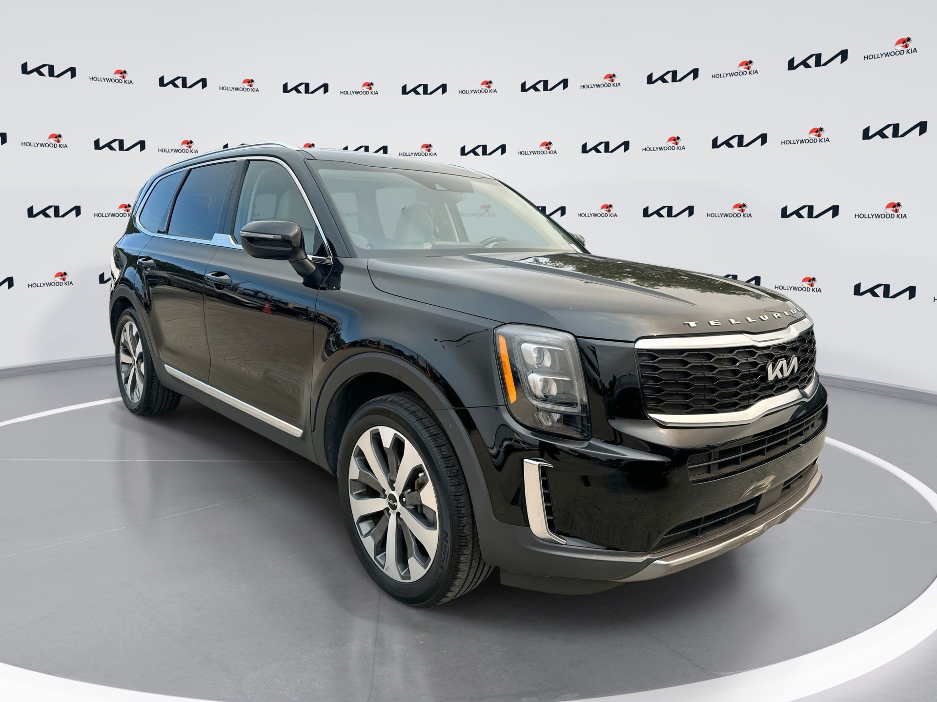 Certified 2022 Kia Telluride EX w/ EX Premium Package FWD image 1