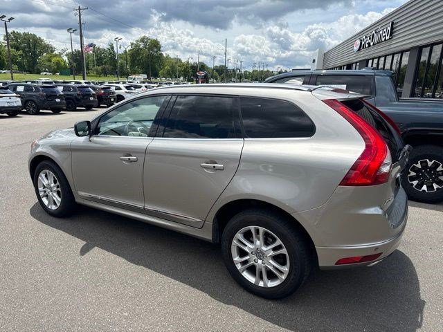 Used 2015 Volvo XC60 T5 Platinum w/ Climate Package AWD/4WD image 4
