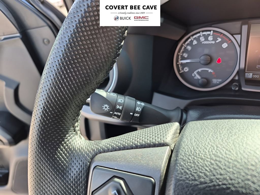 Used 2016 Toyota Tacoma TRD Sport image 42