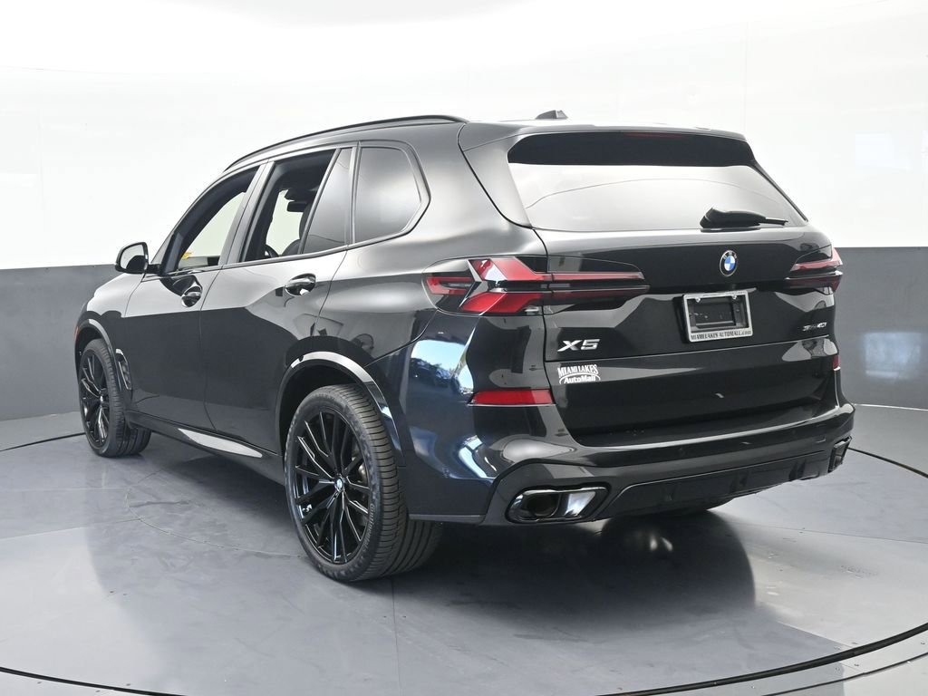 Used 2024 BMW X5 sDrive40i w/ M Sport Package image 4