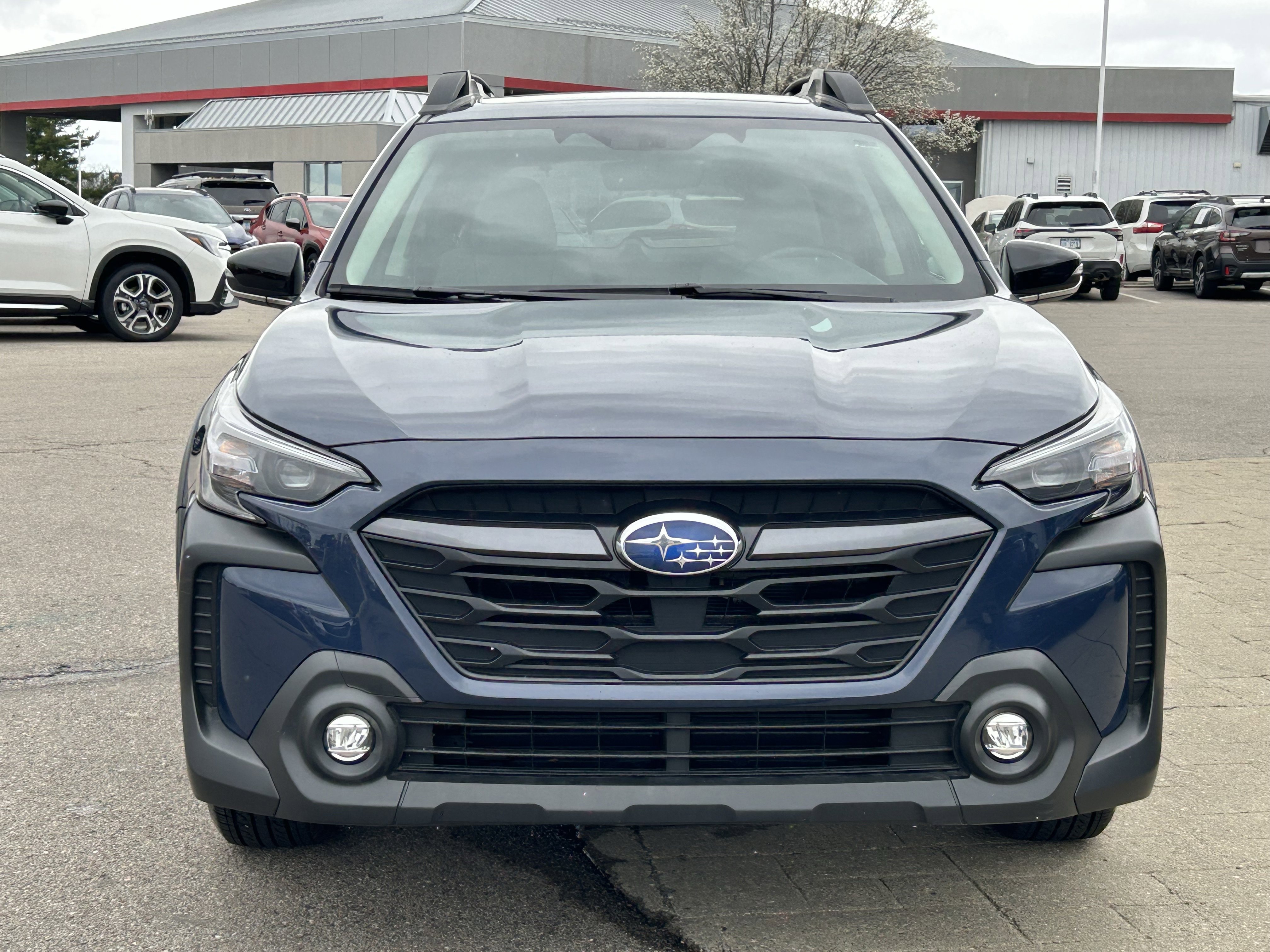 Used 2025 Subaru Outback Premium w/ Popular Package #1 image 2