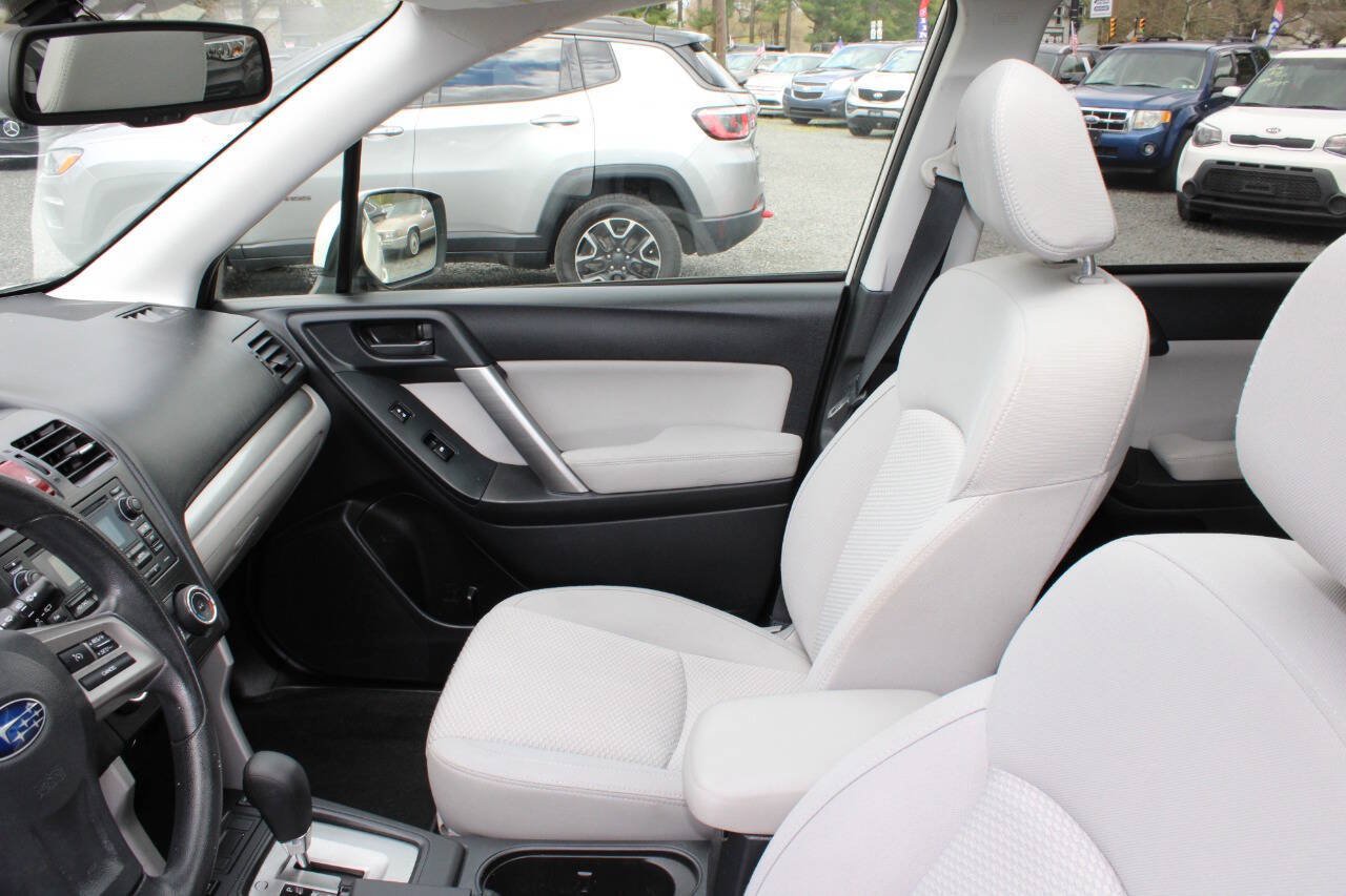 Used 2015 Subaru Forester 2.5i Premium w/ Popular Package #1 AWD/4WD image 14