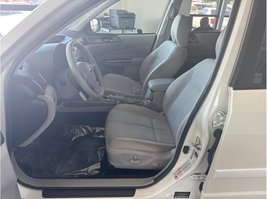 Used 2011 Subaru Forester 2.5X Premium image 10