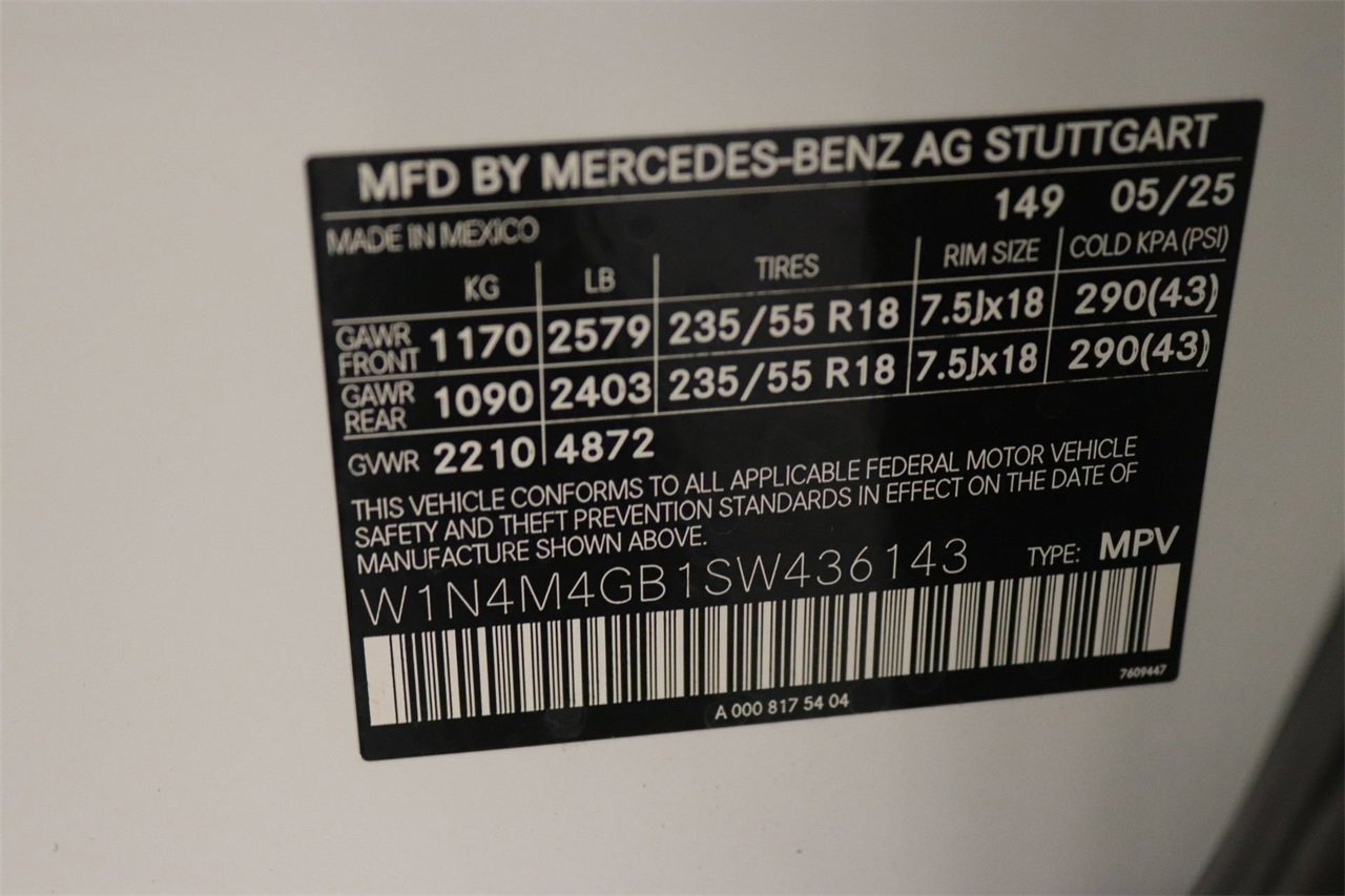 New 2025 Mercedes-Benz GLB 250 image 14