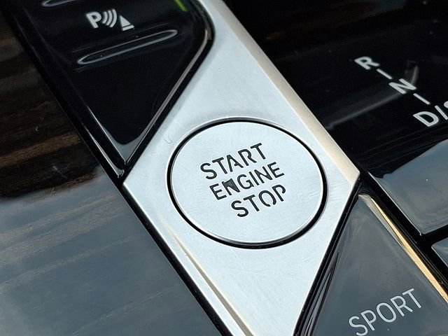 Used 2023 BMW X7 xDrive40i image 24