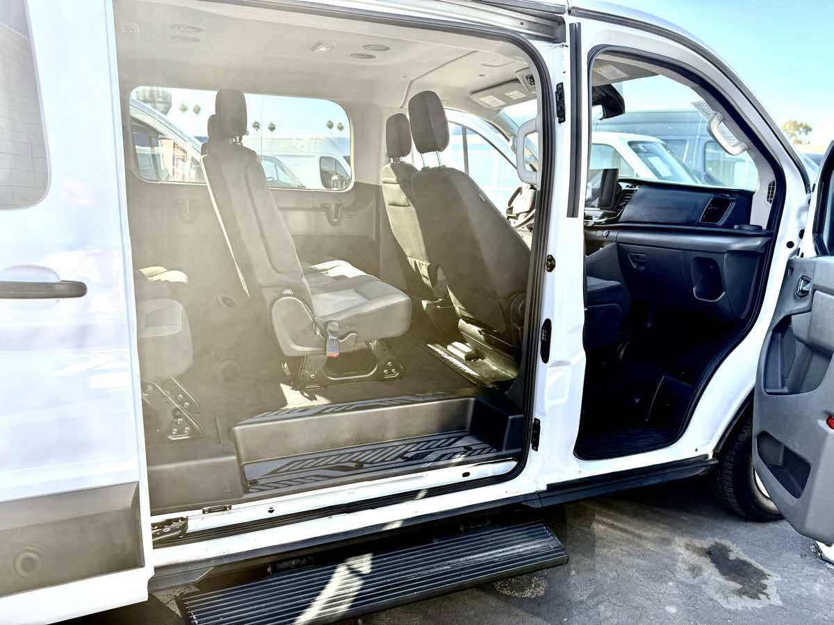 Used 2023 Ford Transit 350 XLT image 12