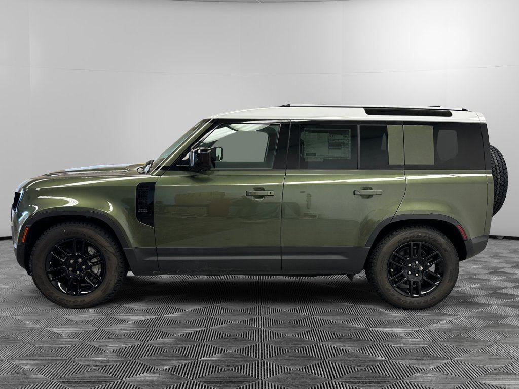 New 2026 Land Rover Defender 110 S AWD/4WD image 2
