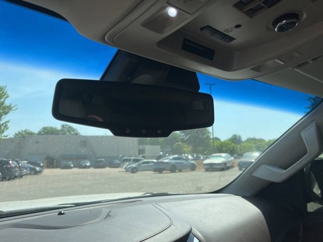 Used 2016 Cadillac Escalade ESV Luxury AWD/4WD image 29