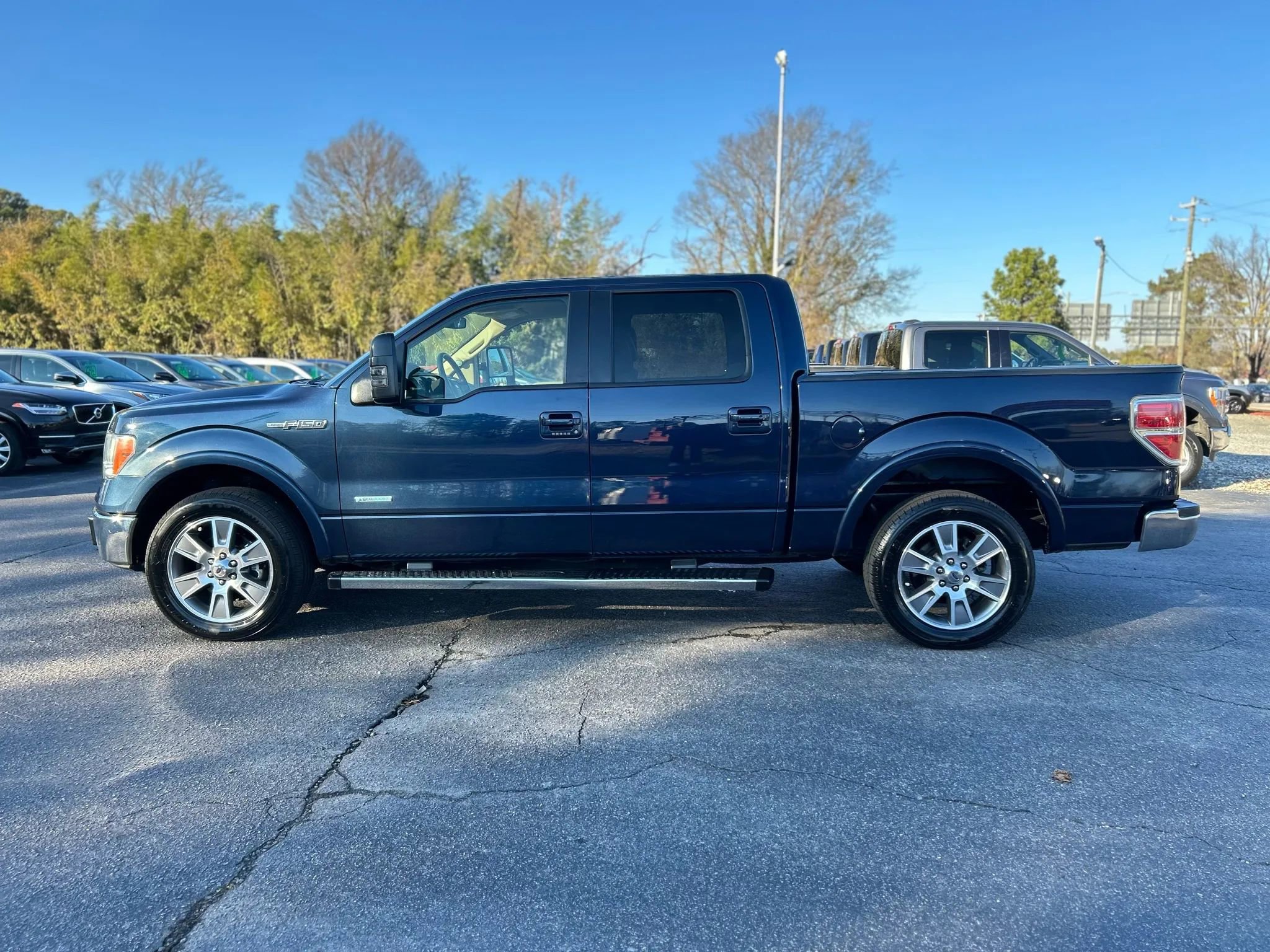 Used 2014 Ford F150 Lariat w/ Equipment Group 501A Mid image 3