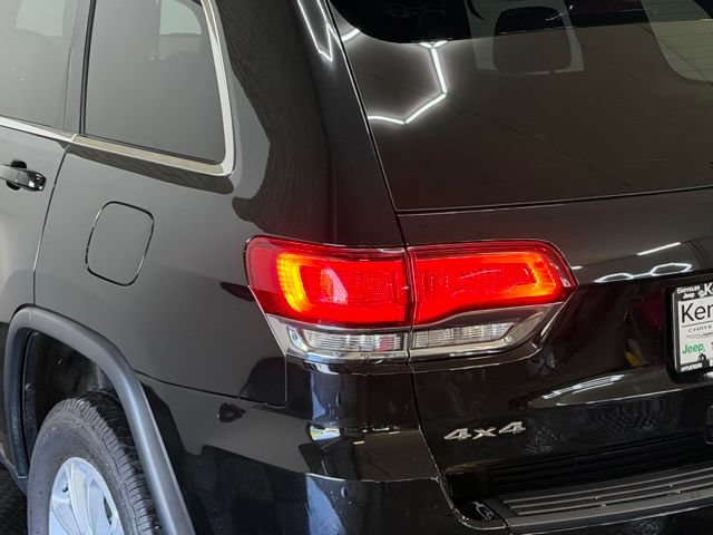 Certified 2022 Jeep Grand Cherokee Laredo E AWD/4WD image 9