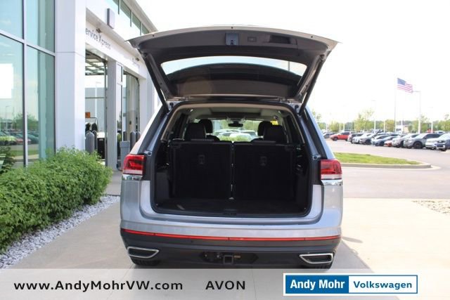 Used 2024 Volkswagen Atlas SE AWD/4WD image 13