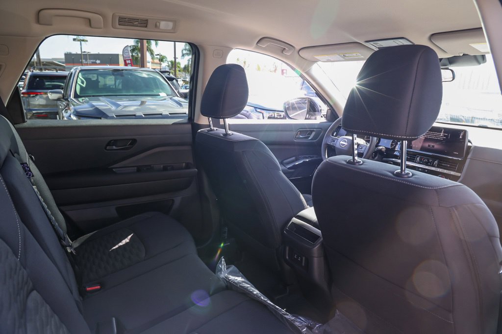 New 2026 Nissan Pathfinder SV FWD image 17