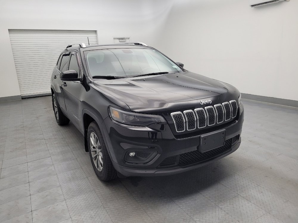 Used 2019 Jeep Cherokee Latitude Plus w/ Cold Weather Group AWD/4WD image 13