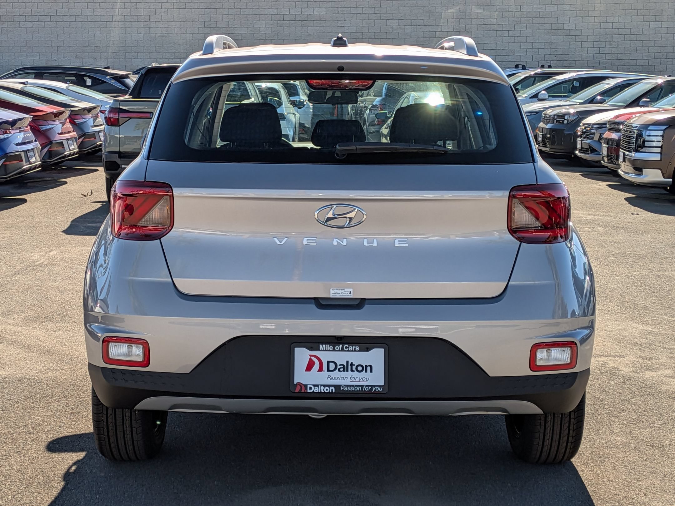 New 2026 Hyundai Venue SEL FWD image 3