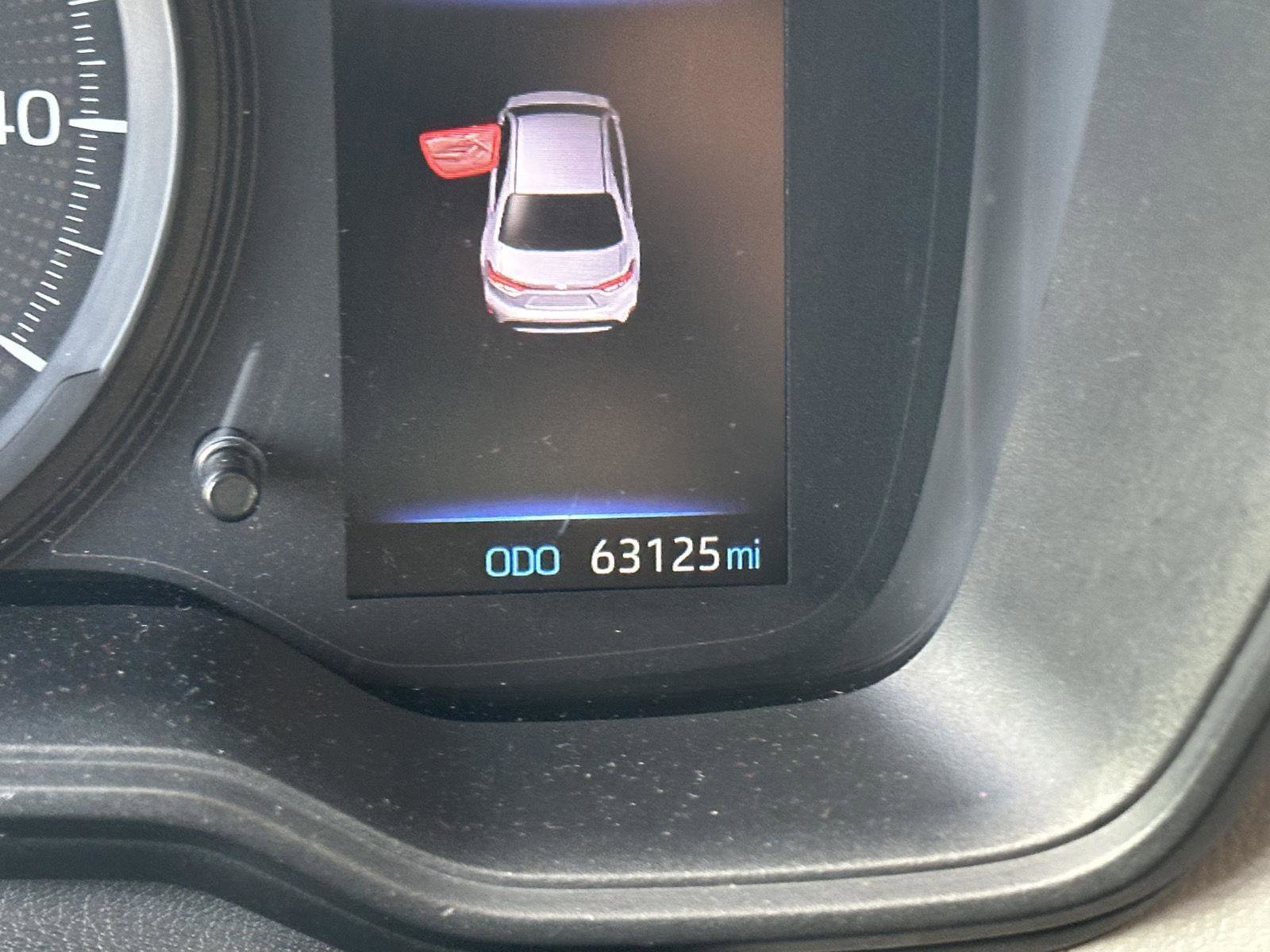 Certified 2020 Toyota Corolla L image 37